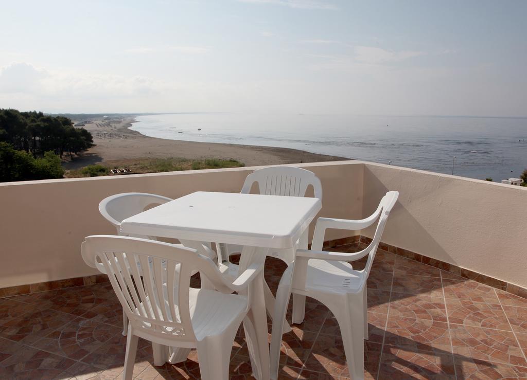 Sand And Sea Apartments Улцин Екстериор снимка