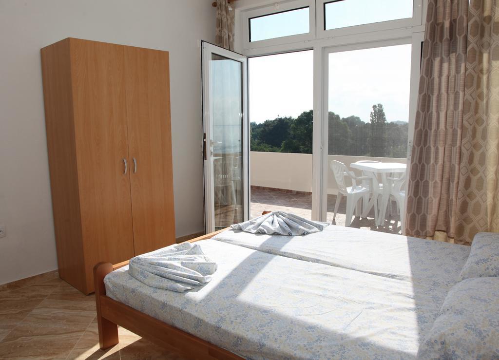Sand And Sea Apartments Улцин Екстериор снимка