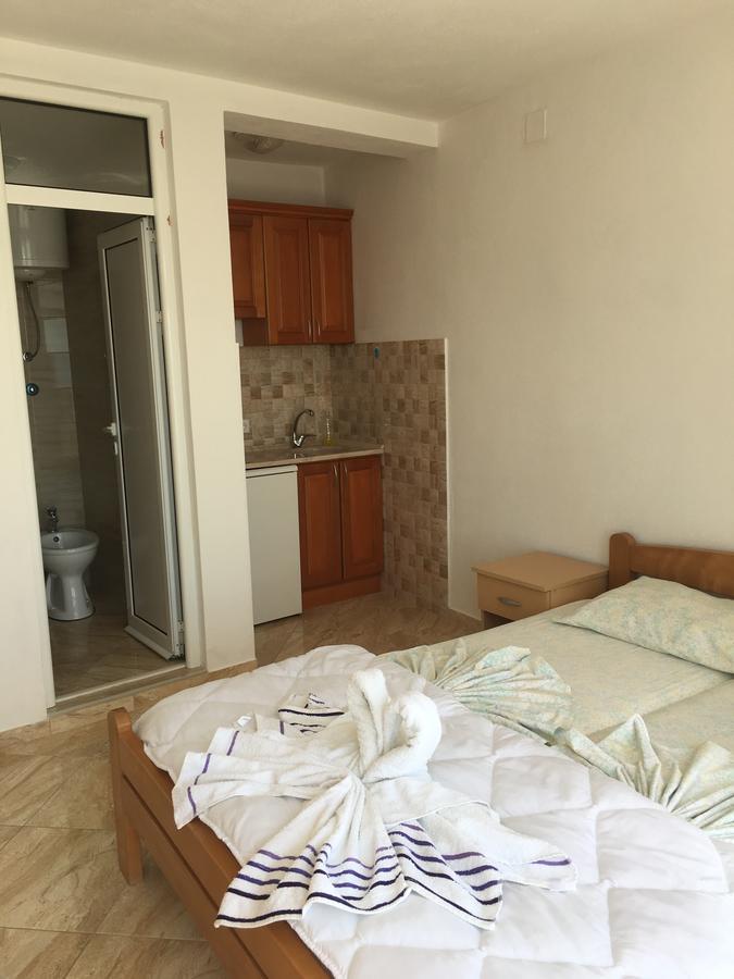 Sand And Sea Apartments Улцин Екстериор снимка